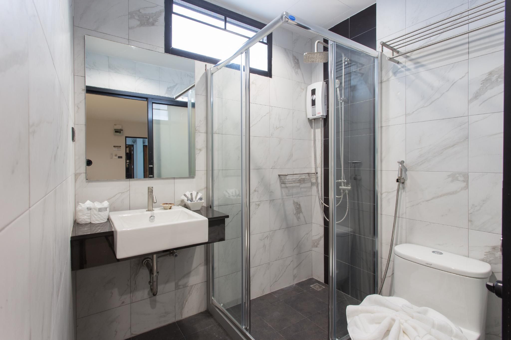 Well Timed Hotel Family Junior Suite 3