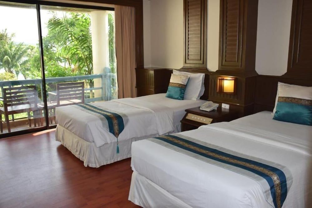 undefined Phi Phi Island Cabana Hotel 10