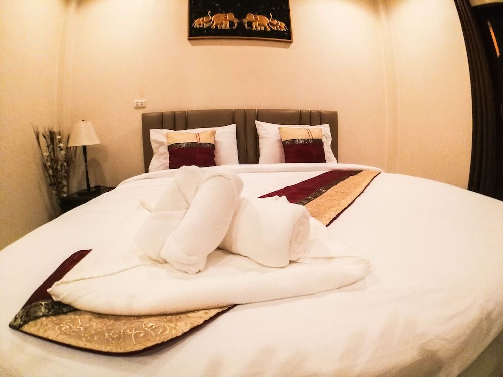 undefined Tanamas House 10