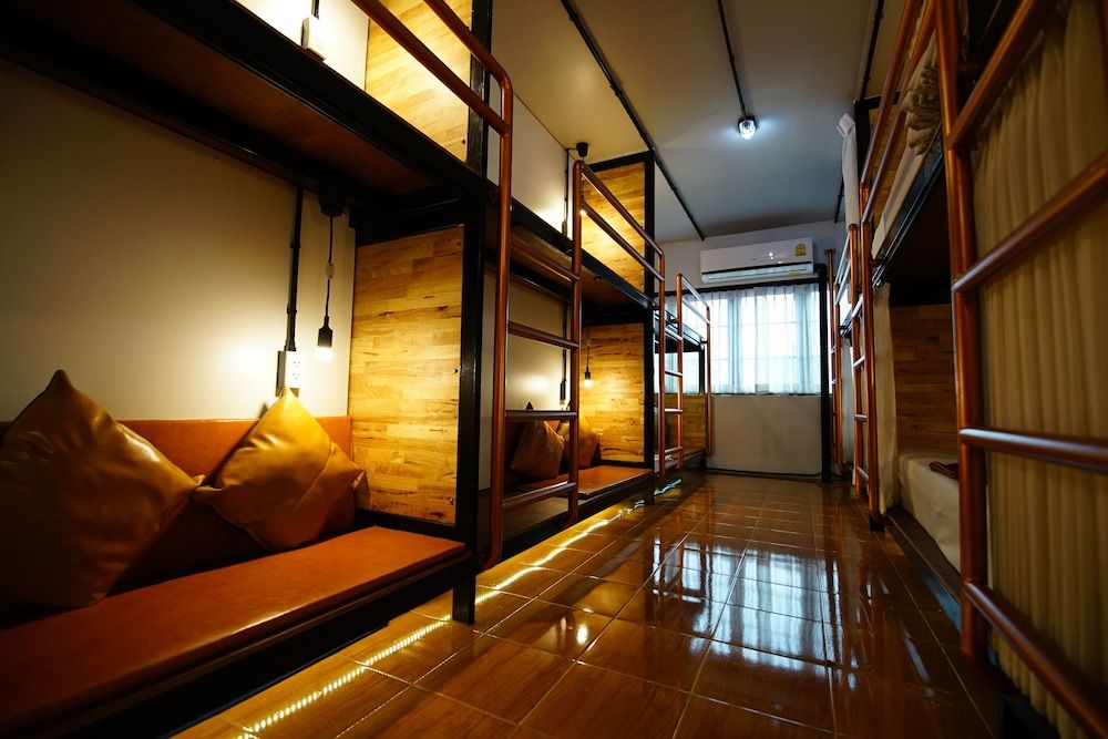 Sleep Owl Hostel High Floor Bunk Bed Mixed Dorm 3