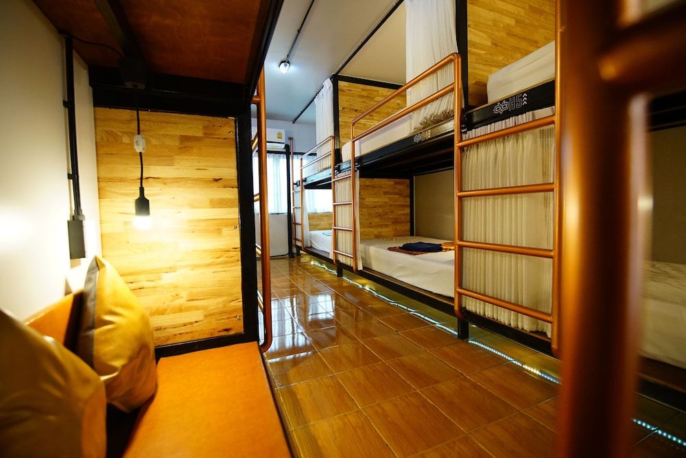 Sleep Owl Hostel High Floor Bunk Bed Mixed Dorm 2