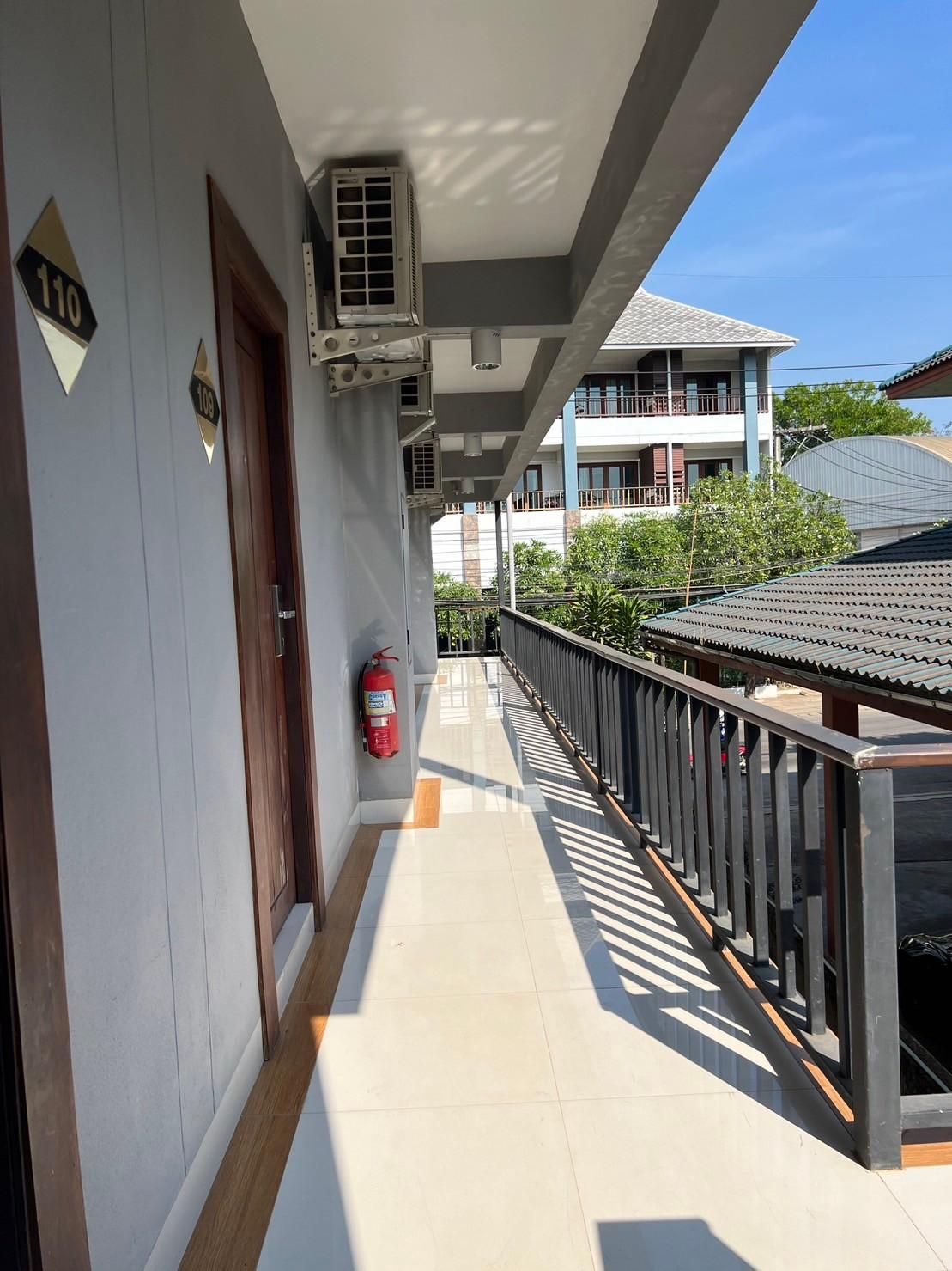 A Hotel Simply Standard Room 19