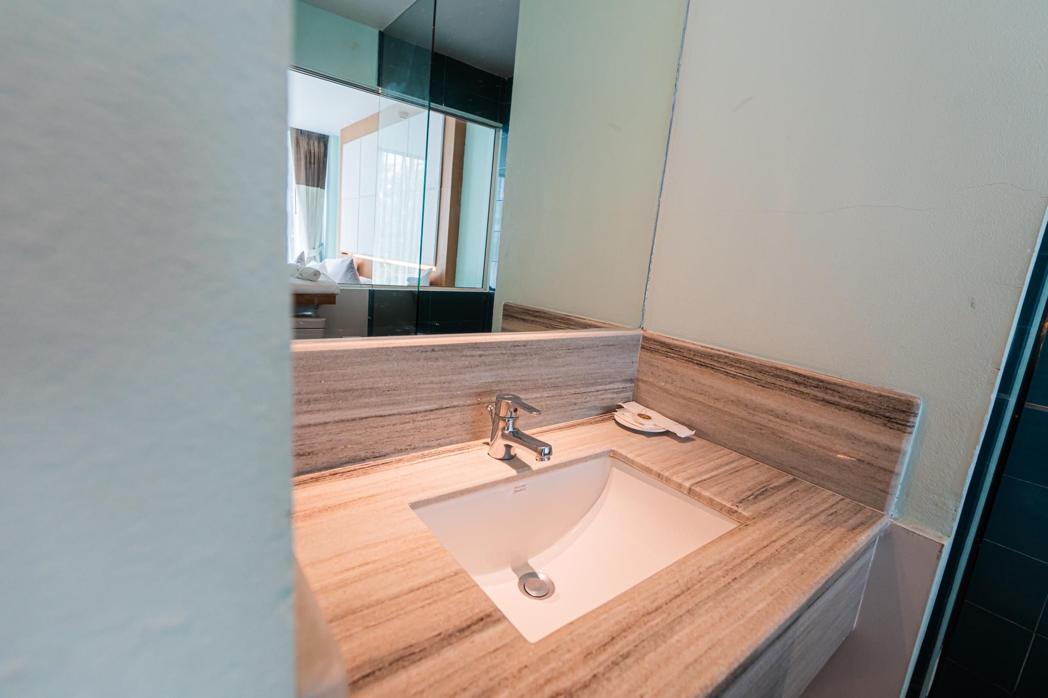 A Hotel Simply Standard Room 26