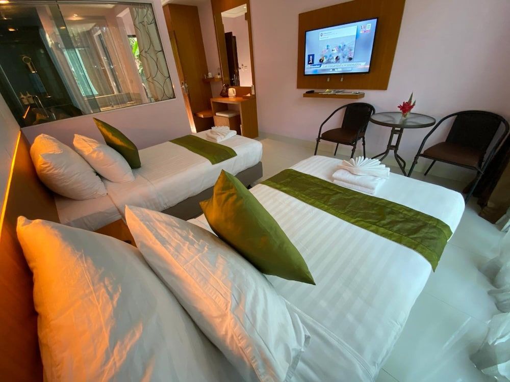 A Hotel Simply Standard Room 12