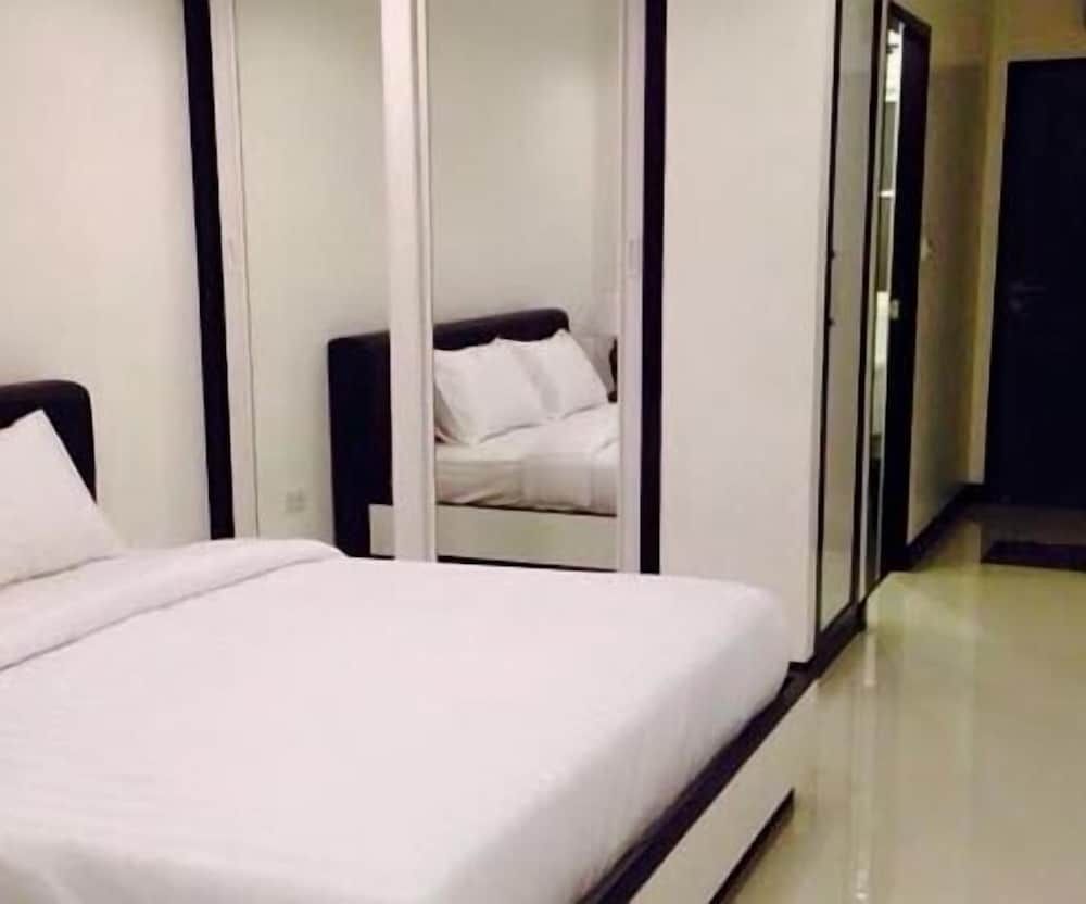 Eden Resort 2 Bedroom Pattio Apartment 4