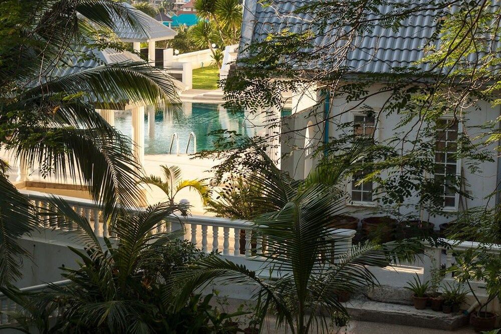 undefined Eden Resort 8