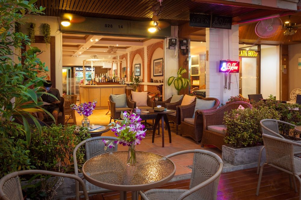 undefined Karon Sunshine Guesthouse & Bar 9