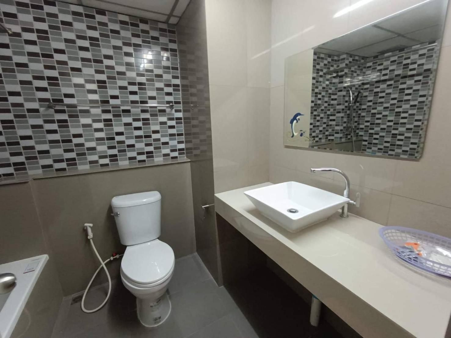 The Pacific Cool Chic Standard 3