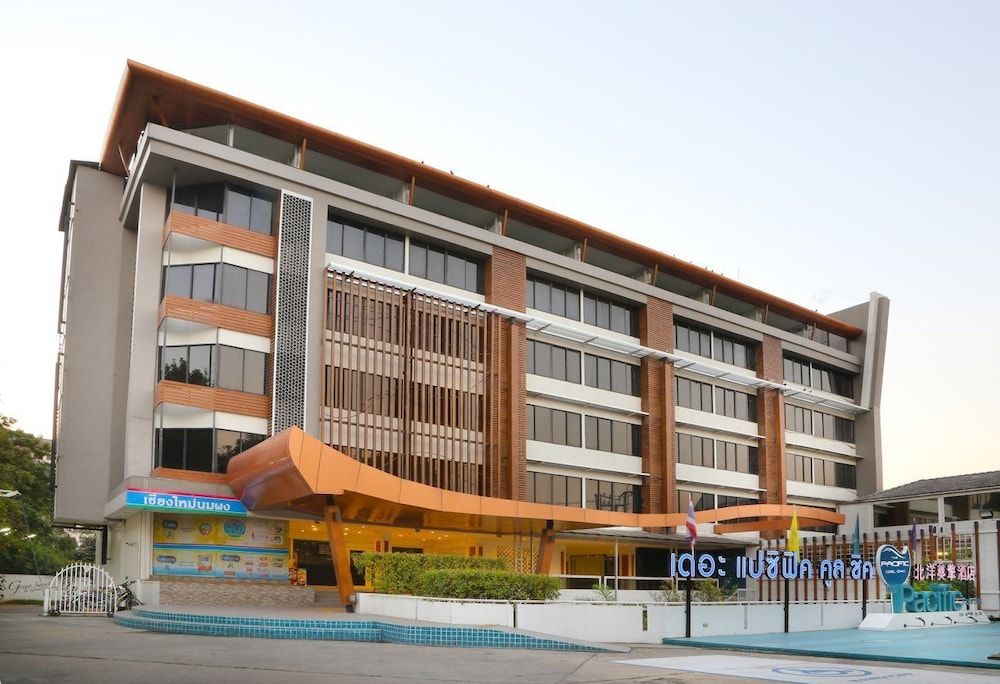 undefined The Pacific Cool Chic 4