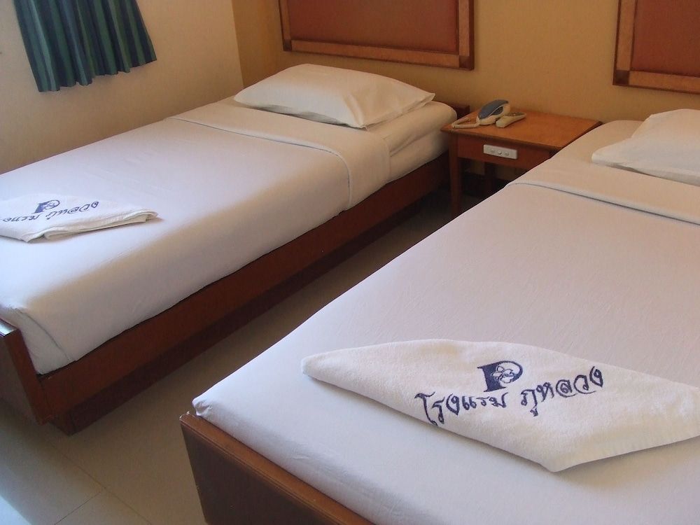 Phuluang Hotel Budget Twin Room 3