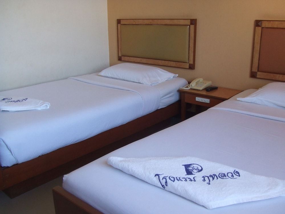 Phuluang Hotel Budget Twin Room 7