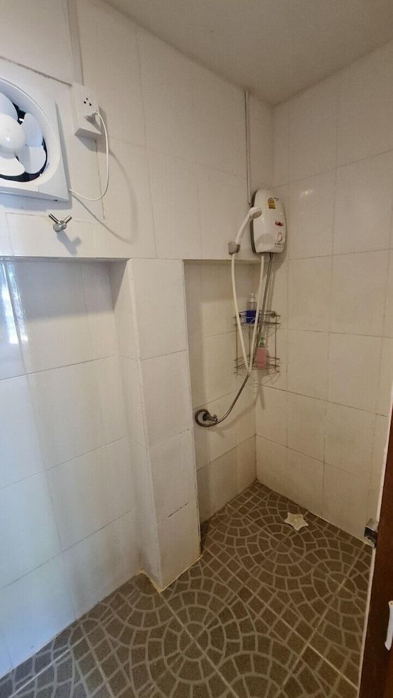 Punpisa Resort Standard Room 4