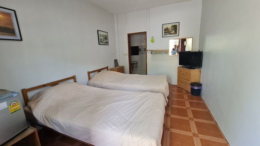 Punpisa Resort Standard Room