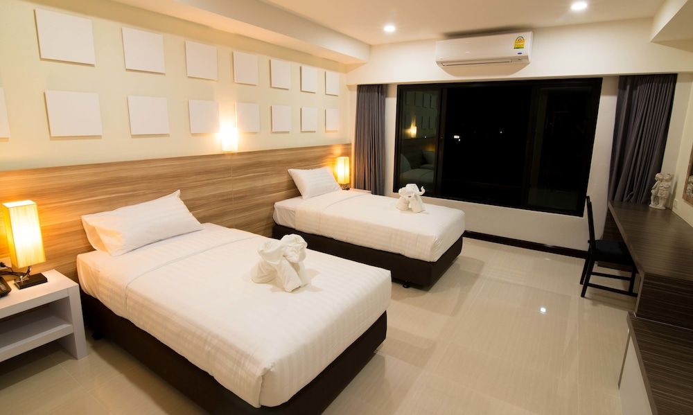 Som O House Hotel Deluxe Room 6