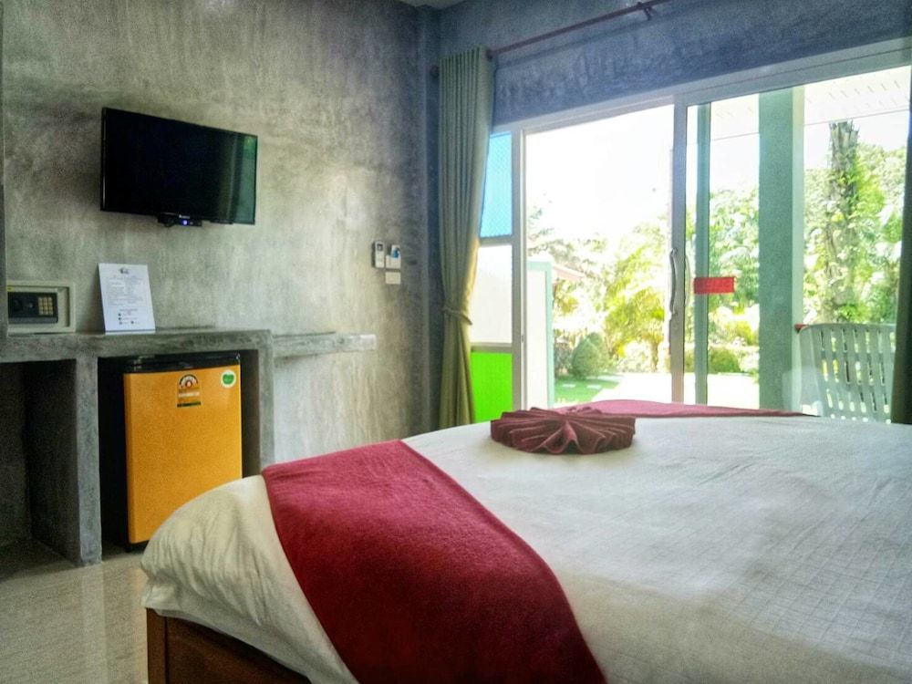 Standard Room, 1 Queen Bed