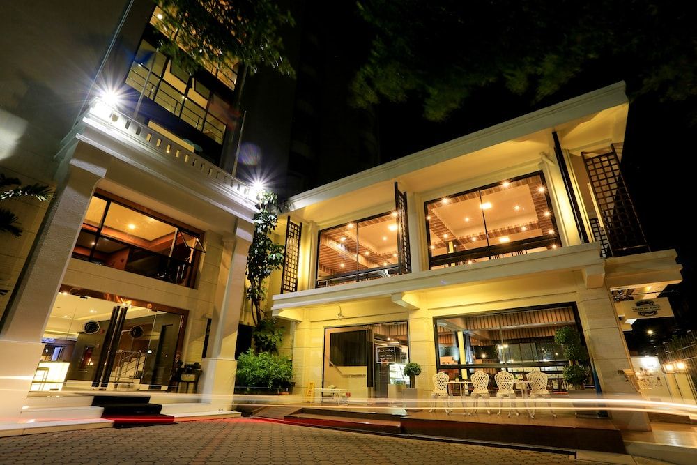 undefined Chateau de Sukhumvit 7