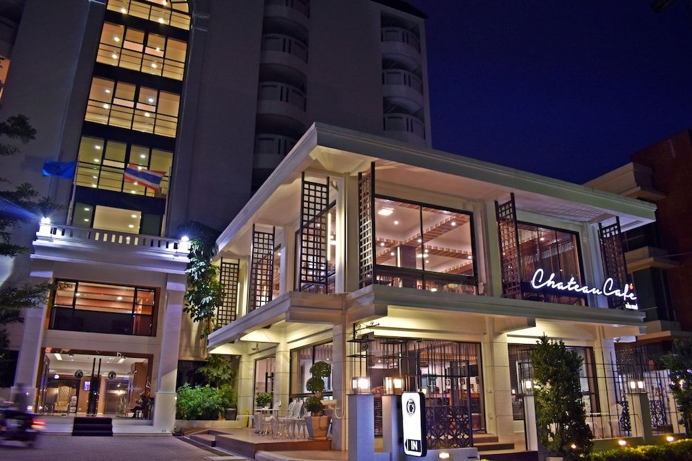undefined Chateau de Sukhumvit 10