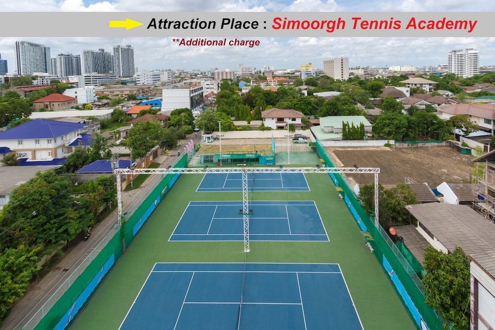 Tennis court