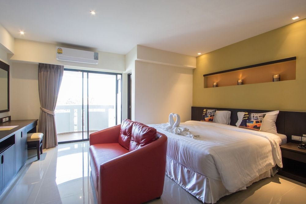 Chateau de Sukhumvit Deluxe Double or Twin Room 10