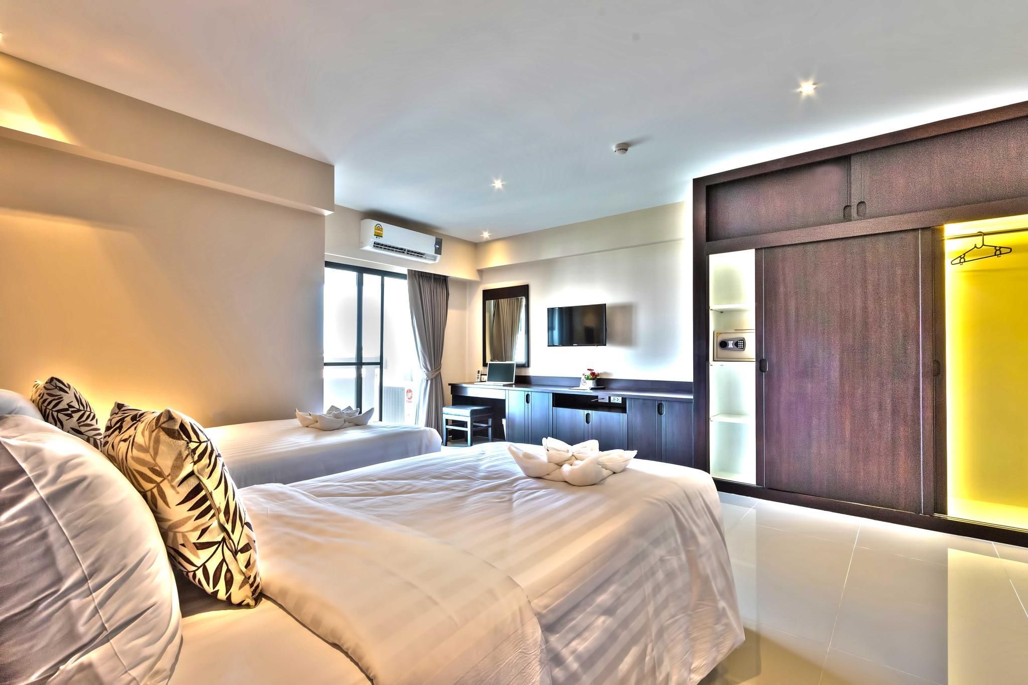 Chateau de Sukhumvit Deluxe Double or Twin