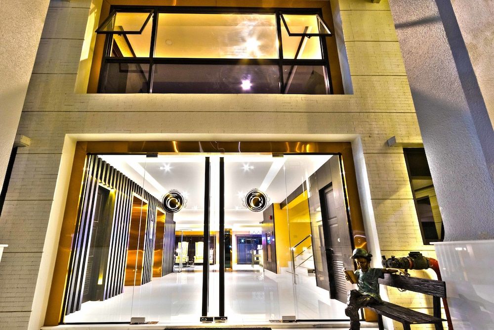 undefined Chateau de Sukhumvit 4