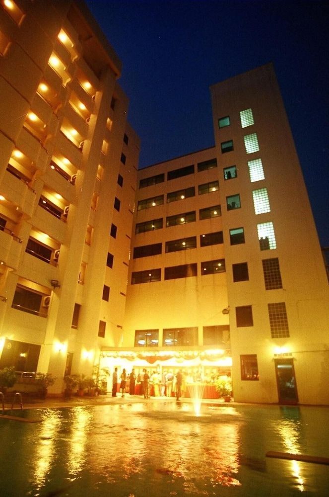 undefined Ebina House 2