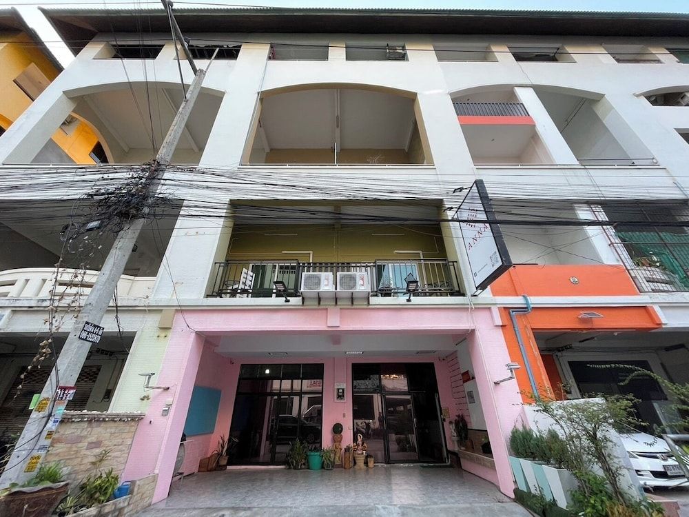 undefined OYO 75486 Anna Residence Jomtien 6