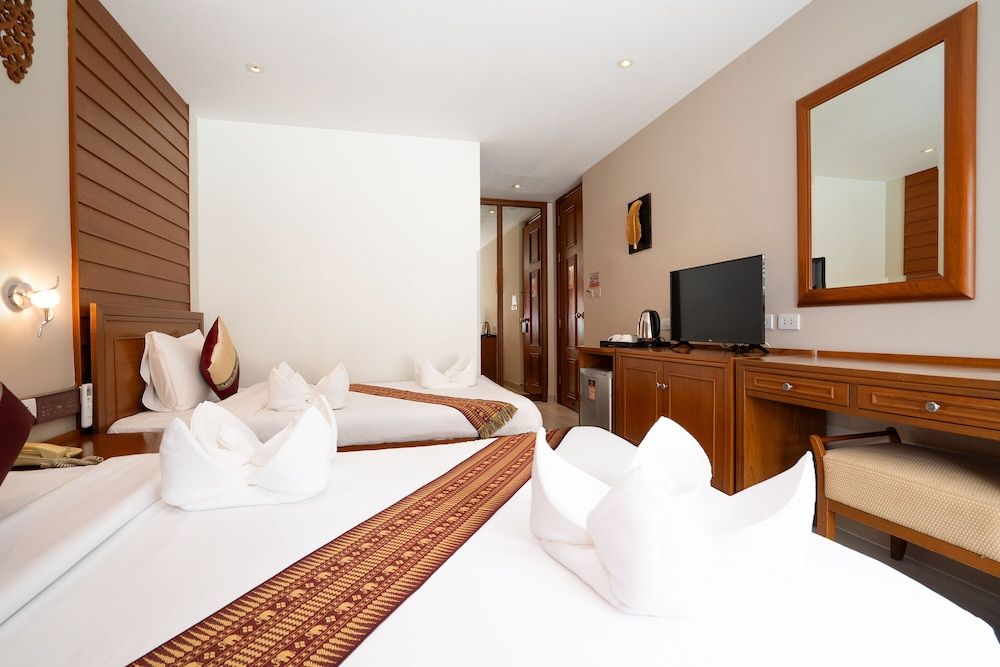 Baan Sukhumvit Soi 18 Superior Twin Room 4