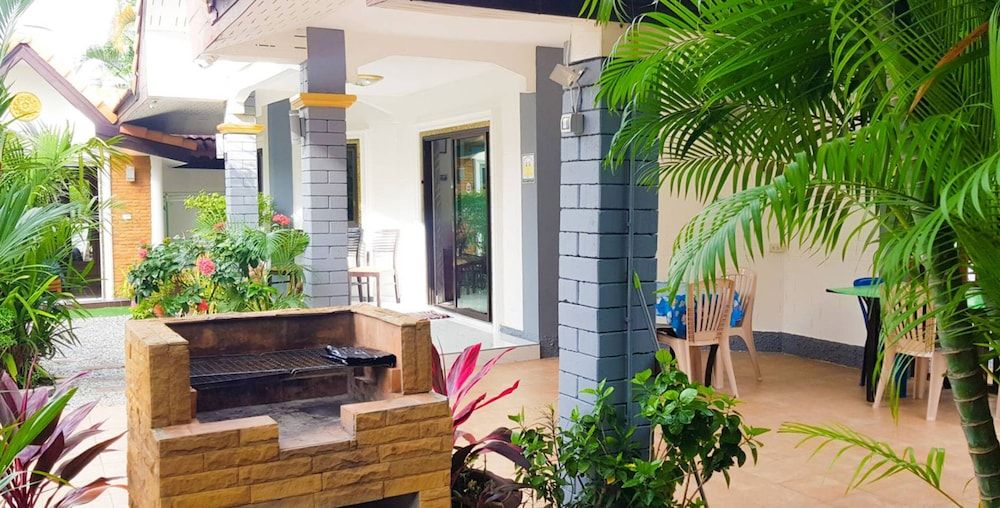 undefined Corner Villa - Pattaya holiday House Walking Street 8