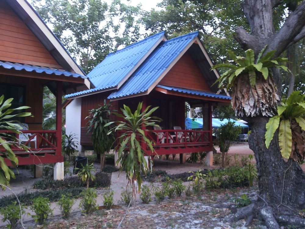 Standard Room Garden View(Air-Condition)