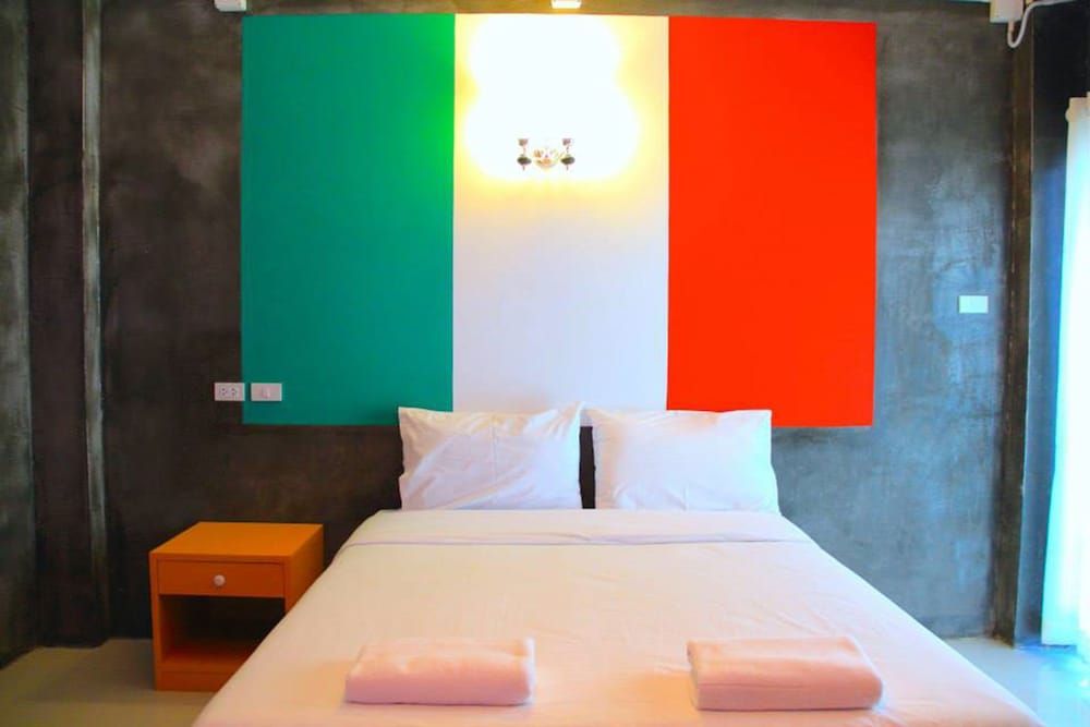 The Cottage Lampang Standard Room 8