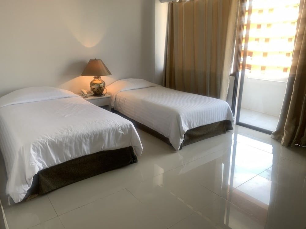 Twin Room, Balcony