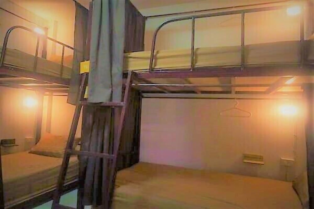 CM City Hostel Bed in 6 Mixed Dromitory With Fan 2