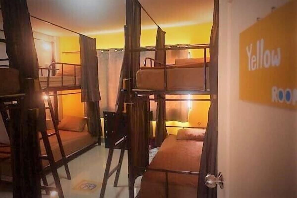 CM City Hostel Bed in 6 Mixed Dromitory With Fan 3