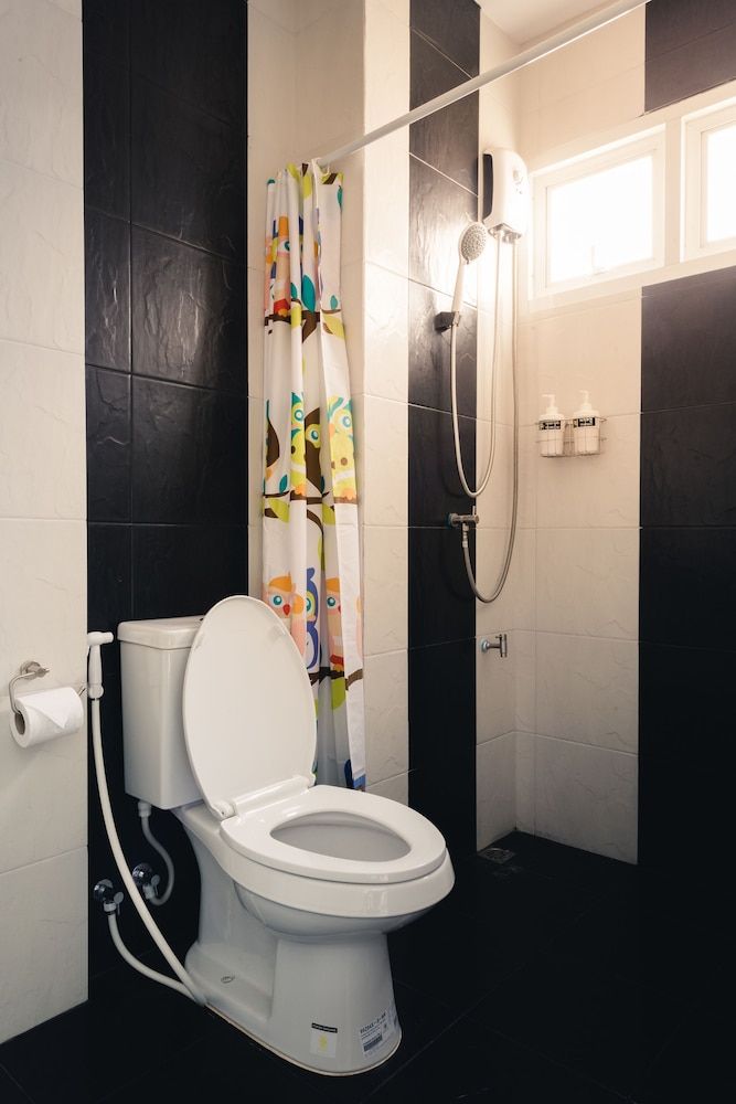 Sweet Dreams Guest House Superior Twin Room 4