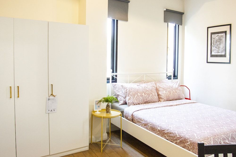 26 Bed and Coffee Deluxe Studio, 1 Queen Bed, Corner 2