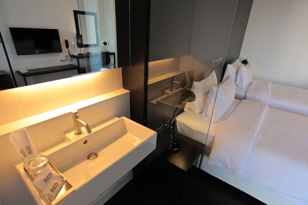 BED Nimman Hotel - Adults Only Standard Twin Room 9