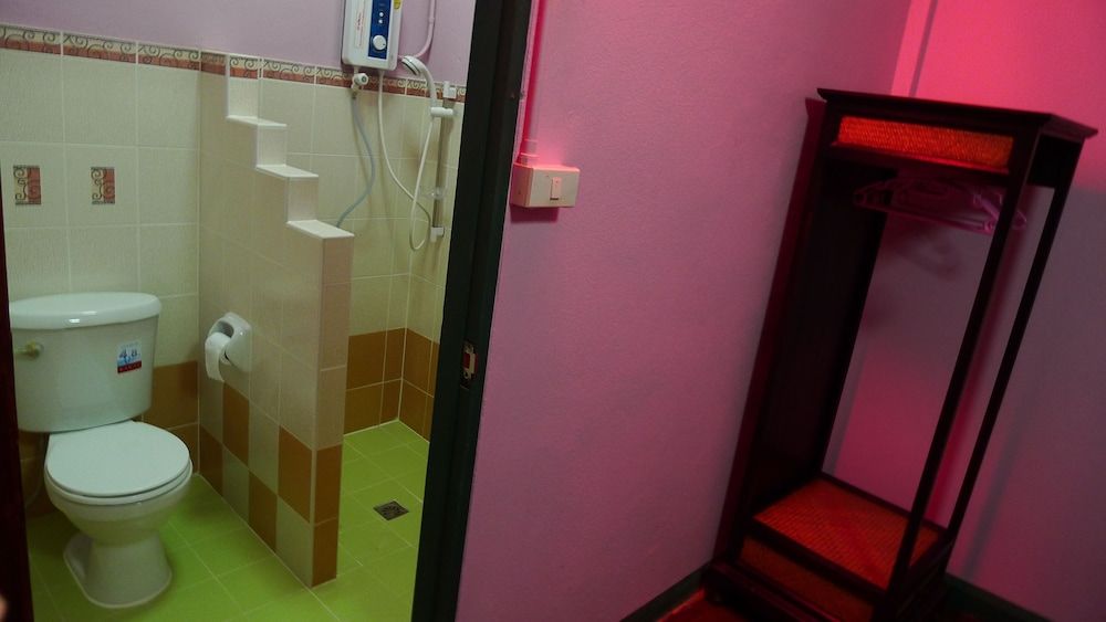 Baan Kaew Ta Standard Room, 1 Double Bed 8