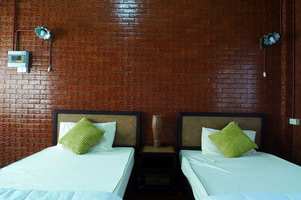 undefined Baan Kaew Ta 3