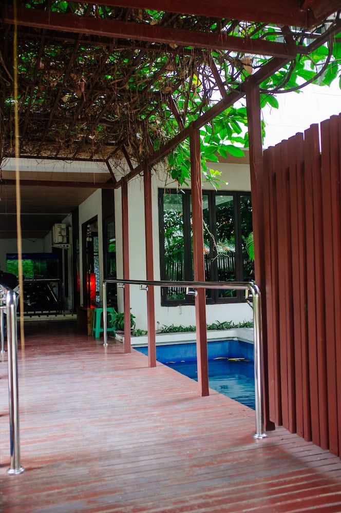 undefined Laidback Place Apartment 5