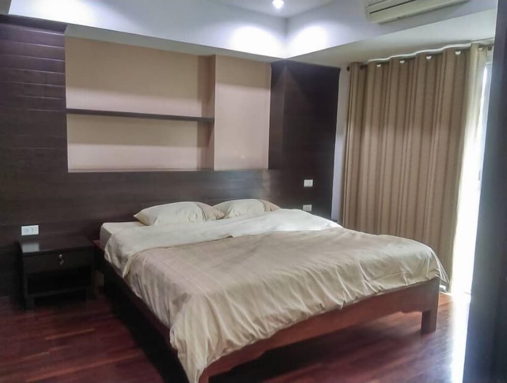 undefined Laidback Place Apartment