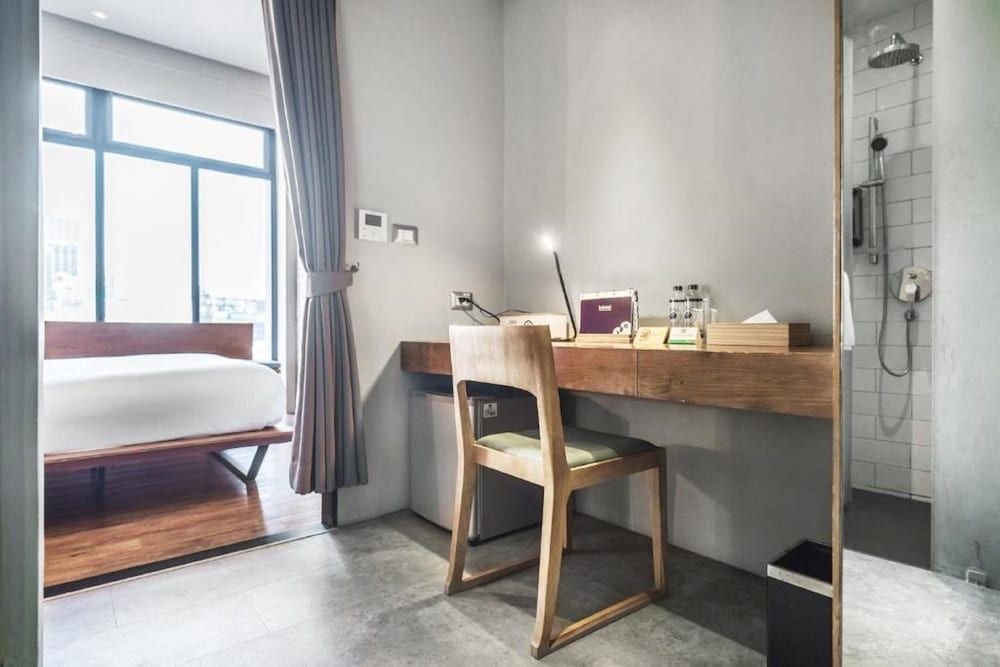 Kokotel Bangkok Surawong Koko Couple (Double-Queen Bed) 7