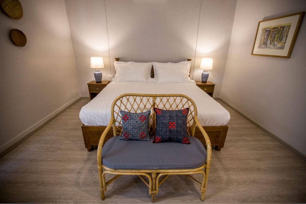 undefined Vera Nidhra - Self check-in after 7pm 5