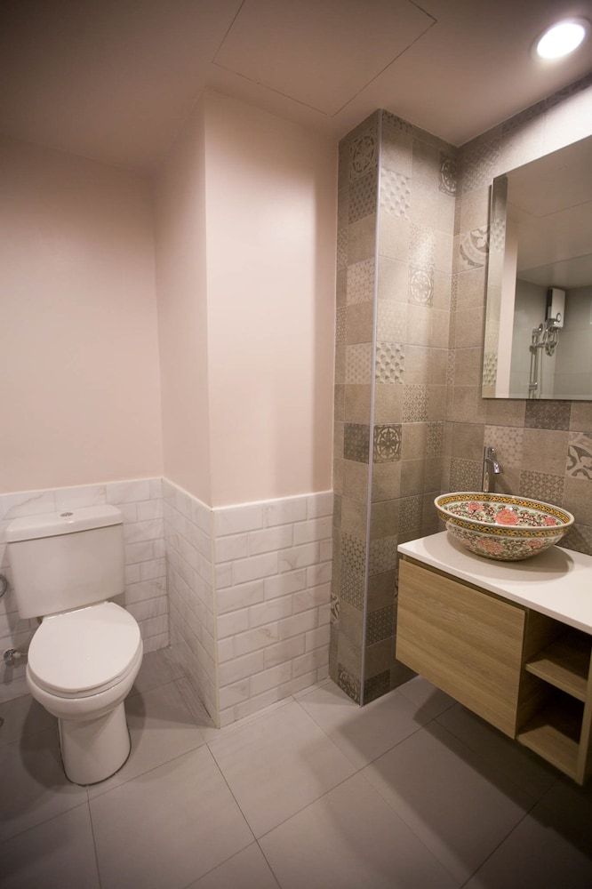 Vera Nidhra - Self check-in after 7pm Double Room with Window 5