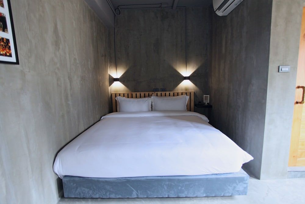 Inn Home Deluxe Double Room 7