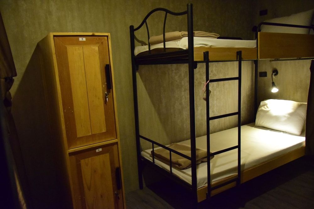 Double Five - Hostel Mixed Dormitory, Shared Bathroom