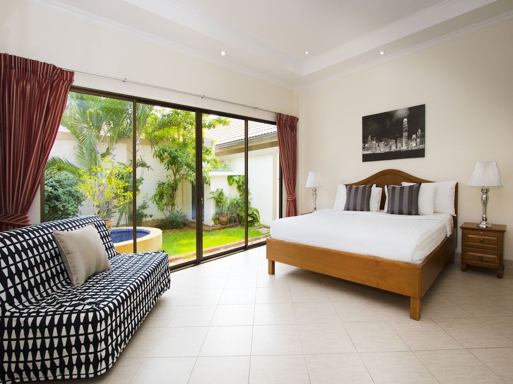Tortuga Villas Pattaya Superior 2 bedroom villa with private pool and jacuzzi 6