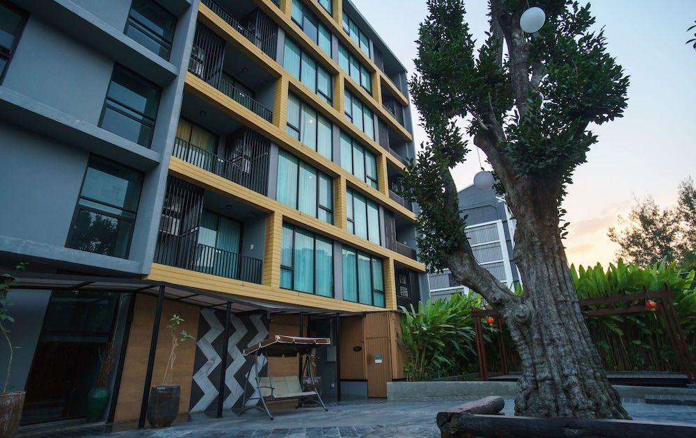 undefined Sanae' Hotel Nimman 3