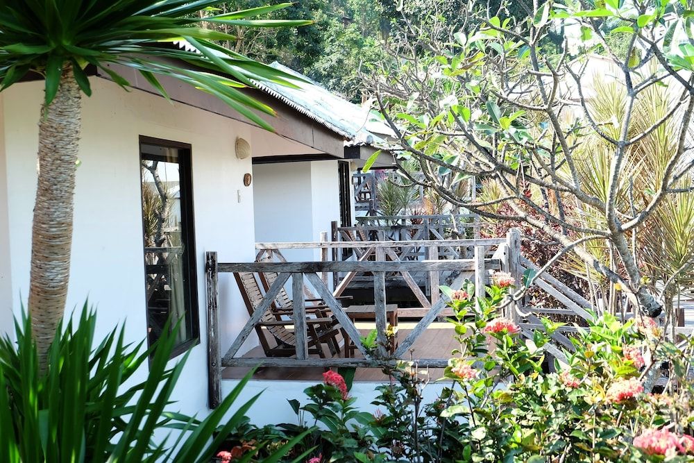 Samed Cliff Resort