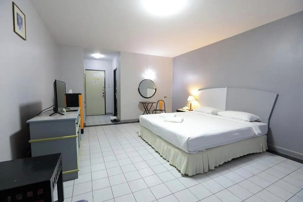 Pin Hotel Standard Double Room 3